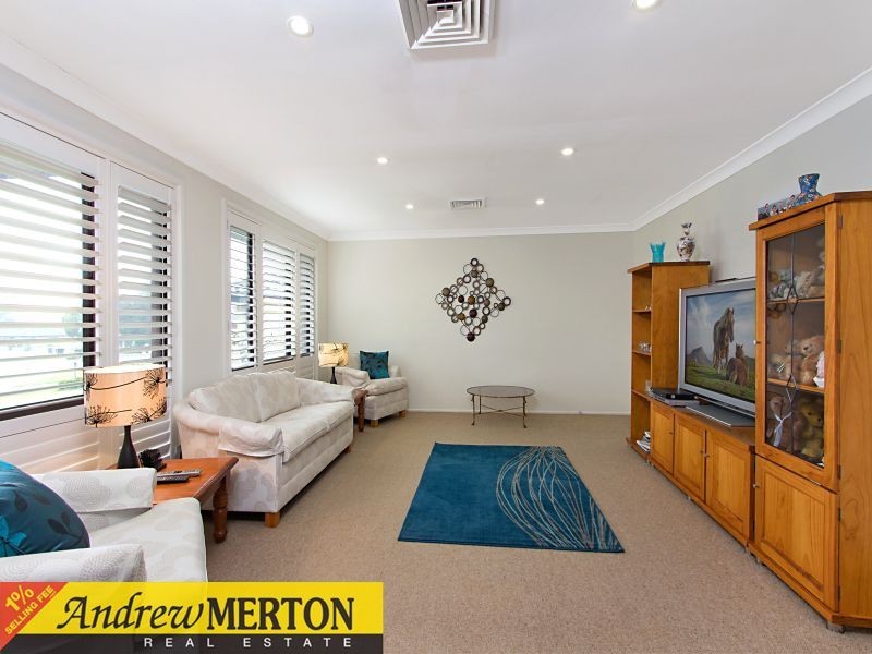 14 Auber Glen, St Clair NSW 2759