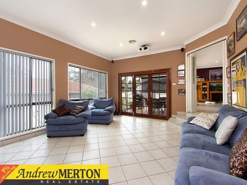 14 Auber Glen, St Clair NSW 2759