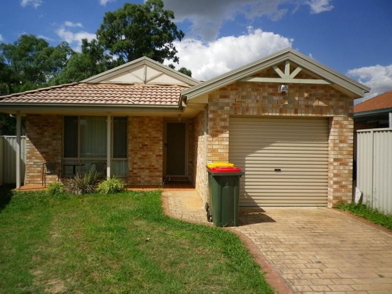 4 Tallinn Grove, Rooty Hill NSW 2766