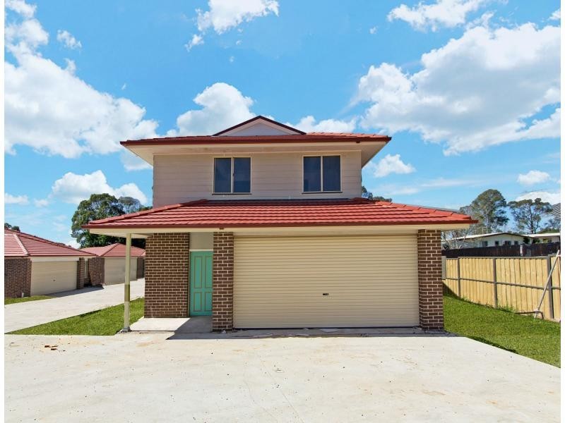 8/2 Literature Place, Blackett NSW 2770