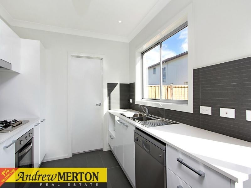 14 Lookout Circuit, Stanhope Gardens NSW 2768