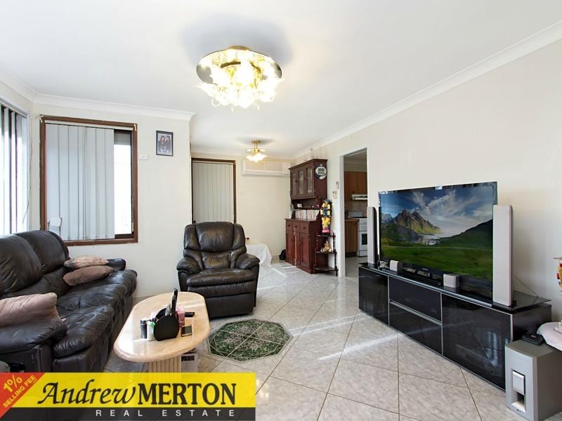 6 Jari close, St Clair NSW 2759