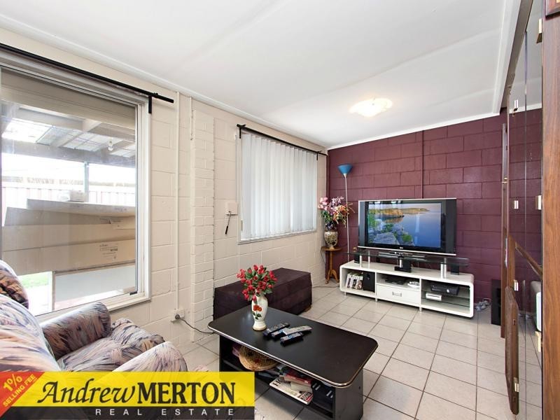 6 Jari close, St Clair NSW 2759