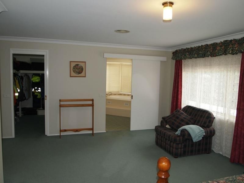 7 Bluegum Grove, Glenwood NSW 2768