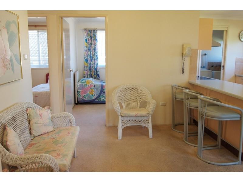 8 Barnier Drive, Quakers Hill NSW 2763