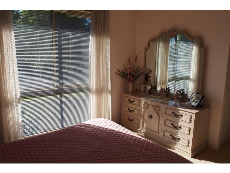 8 Barnier Drive, Quakers Hill NSW 2763