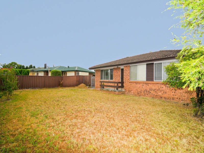15 Lovegrove Road, Quakers Hill NSW 2763