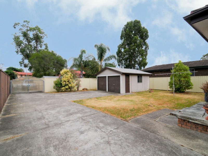 15 Lovegrove Road, Quakers Hill NSW 2763