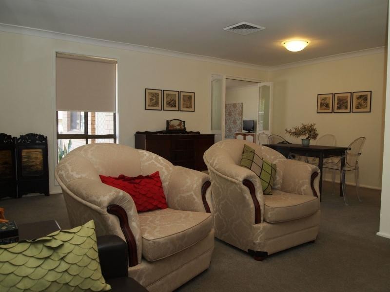 9 Mynah Close, St Clair NSW 2759