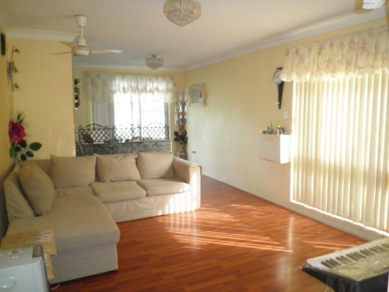 10/7 Woodvale Close, Plumpton NSW 2761