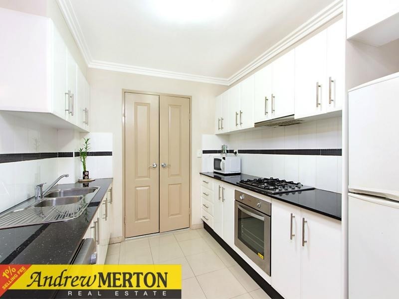 20/8 Oxford Street, Blacktown NSW 2148
