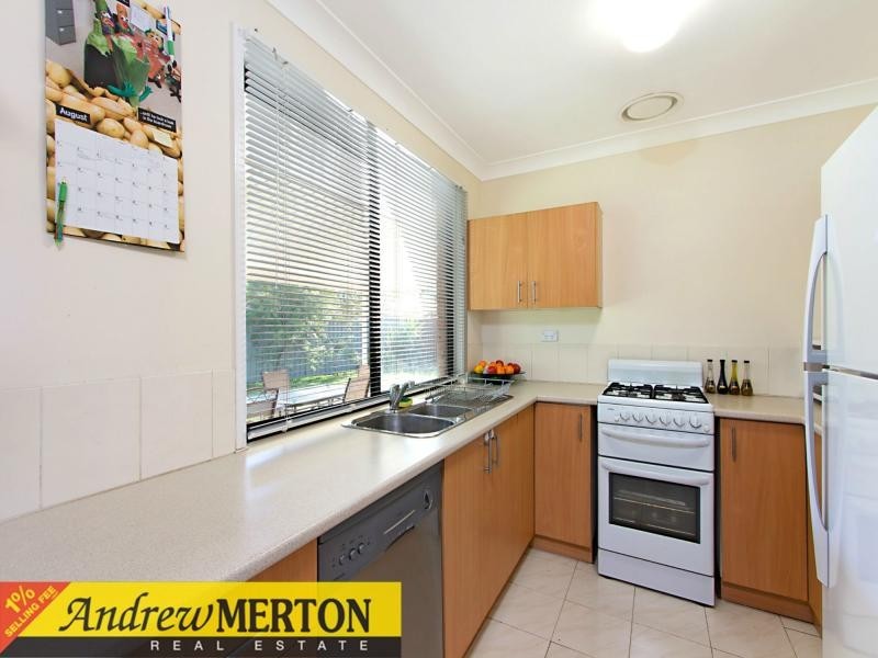 11 Leonie Place, Hassall Grove NSW 2761