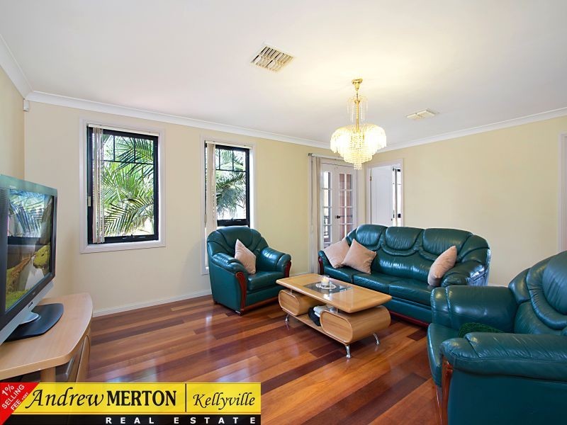 115 Brampton Drive, Beaumont Hills NSW 2155