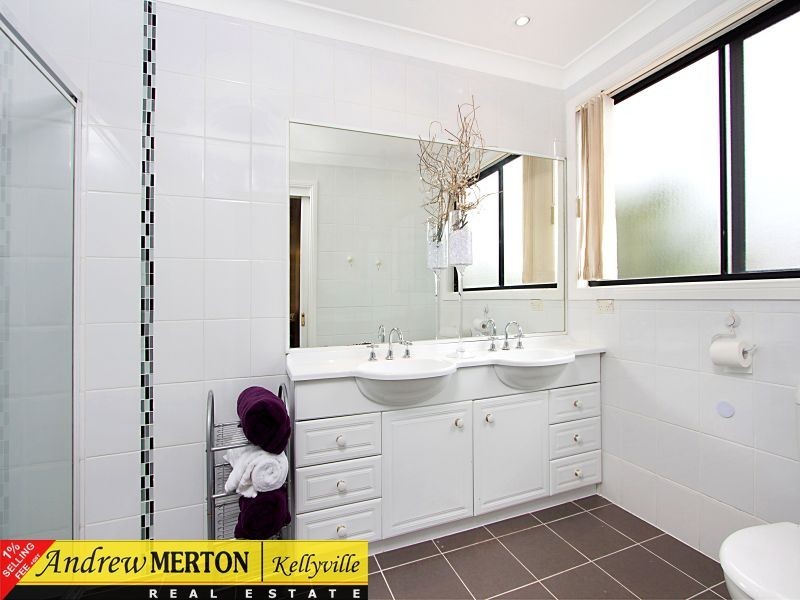 115 Brampton Drive, Beaumont Hills NSW 2155