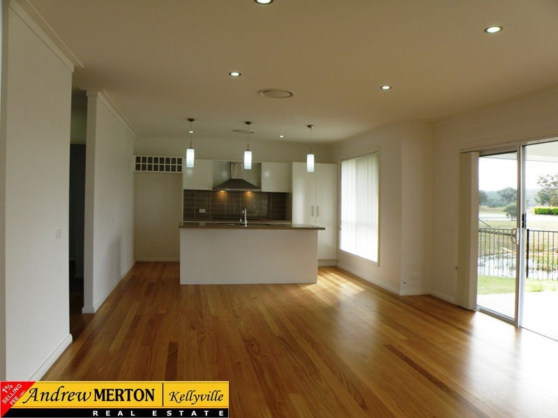 13 Shoreline Drive, Tea Gardens NSW 2324