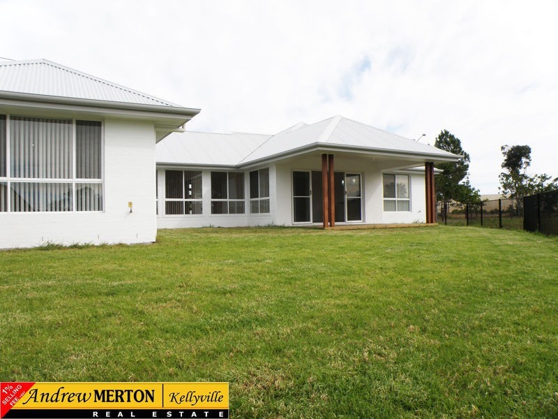 13 Shoreline Drive, Tea Gardens NSW 2324