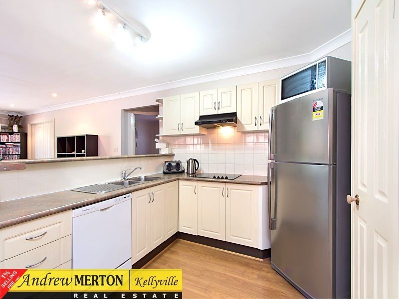 14 Guernsey Way, Stanhope Gardens NSW 2768