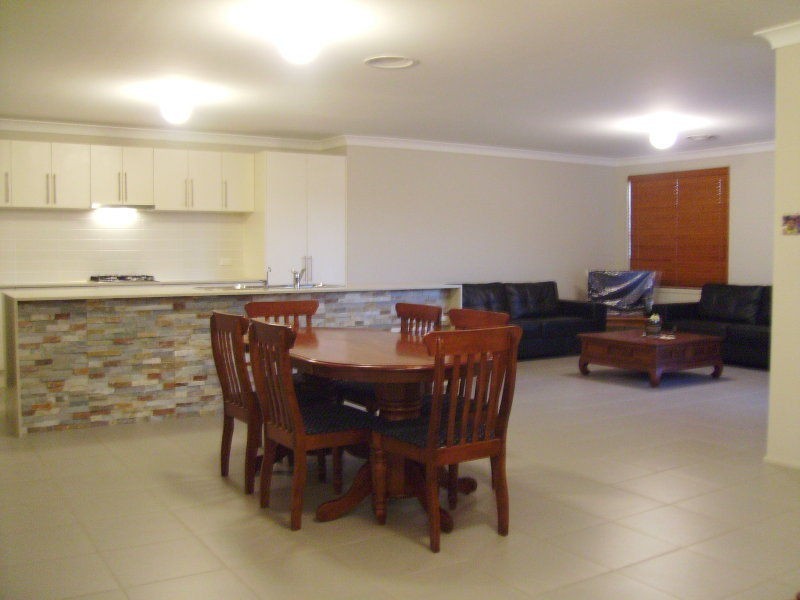 18 Ridgeline Drive, The Ponds NSW 2769