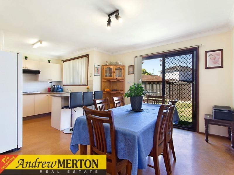 130 Explorers Way, St Clair NSW 2759