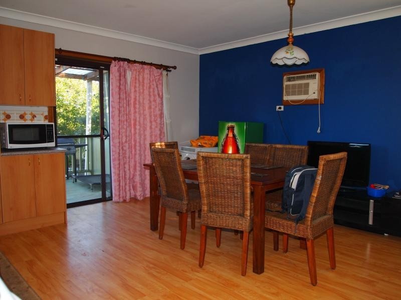 16 Charlton Road, Lalor Park NSW 2147