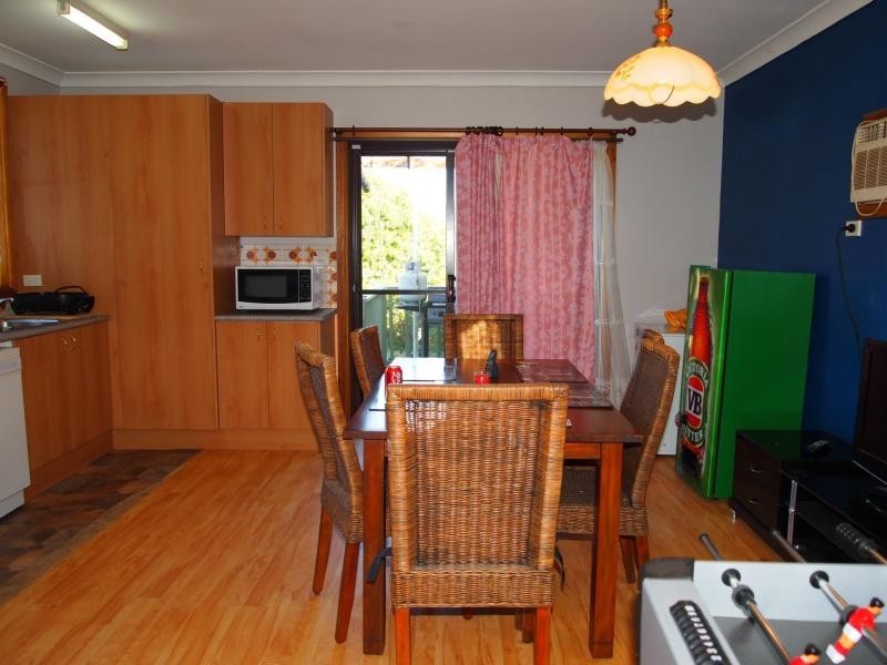 16 Charlton Road, Lalor Park NSW 2147