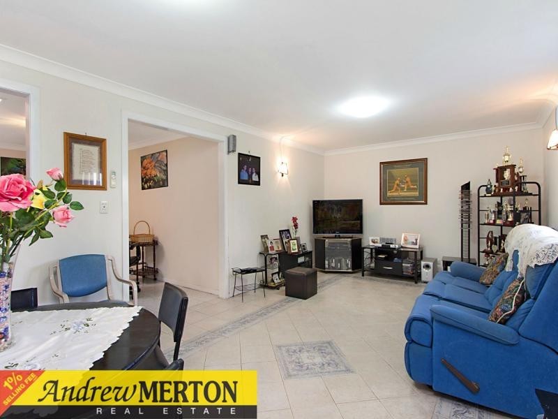 87 Railway Road, Quakers Hill NSW 2763