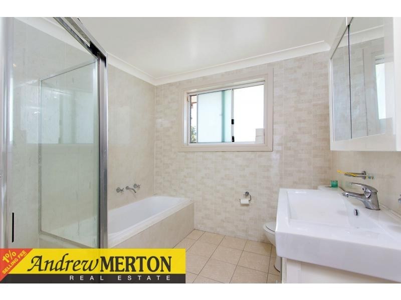 15 Monash Road, Blacktown NSW 2148