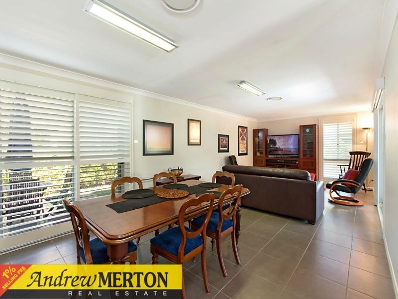 27 Lakeview Drive, Cranebrook NSW 2749