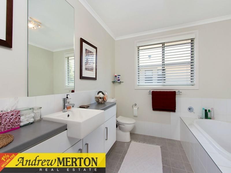 27 Lakeview Drive, Cranebrook NSW 2749