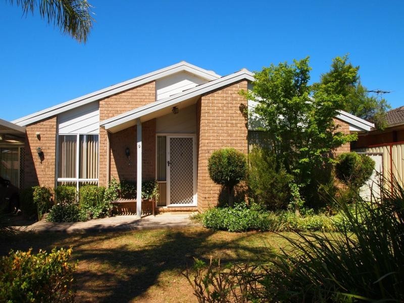 9 Varga Place, Hassall Grove NSW 2761