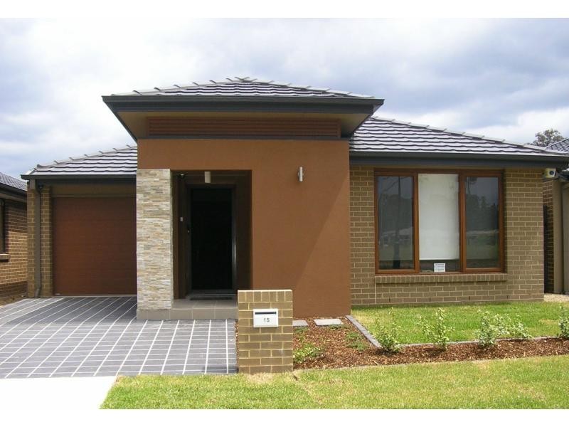 15 Brunswick Circuit, Ropes Crossing NSW 2760