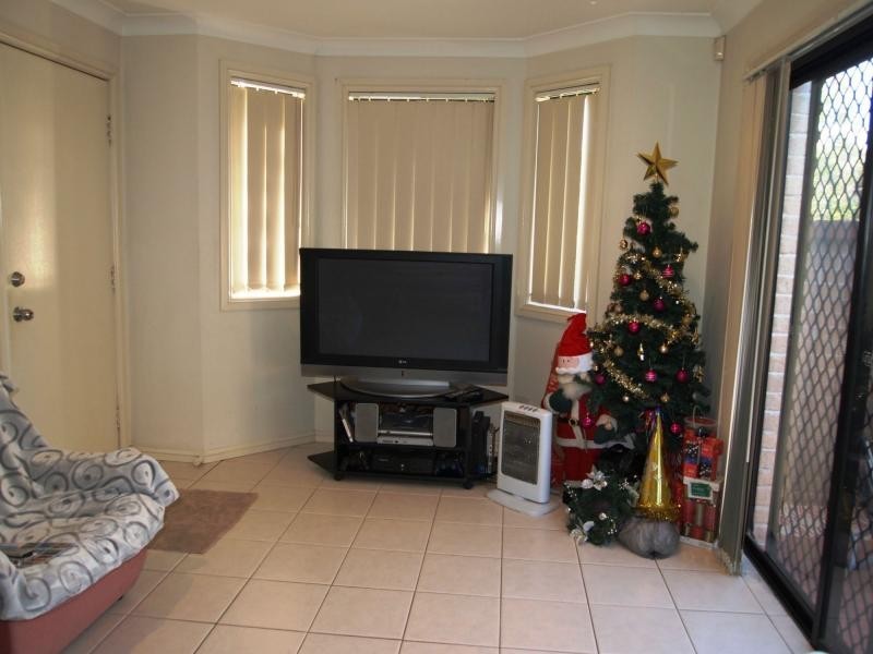 2/44 Stanbury Place, Quakers Hill NSW 2763