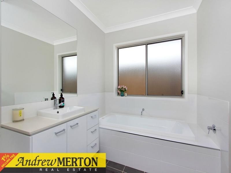 45 Waterfall Boulevard, The Ponds NSW 2769