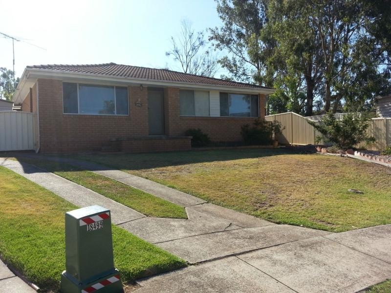 6 Greg Place, Dean Park NSW 2761