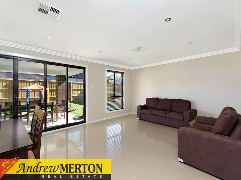 21 Greenview Parade, The Ponds NSW 2769