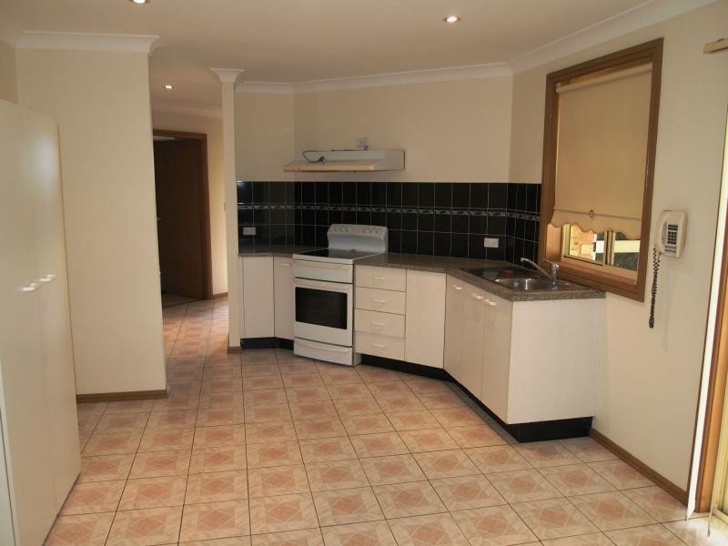 73 Pagoda Crescent, Quakers Hill NSW 2763