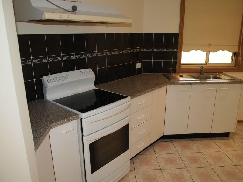 73 Pagoda Crescent, Quakers Hill NSW 2763