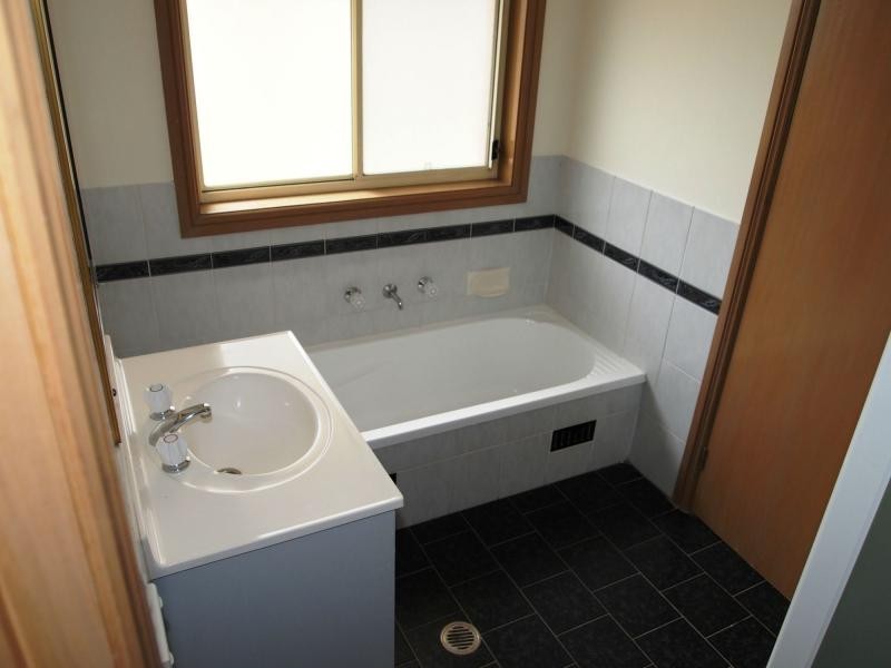 73 Pagoda Crescent, Quakers Hill NSW 2763