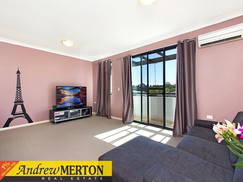 13/20 Santley Crescent, Kingswood NSW 2747