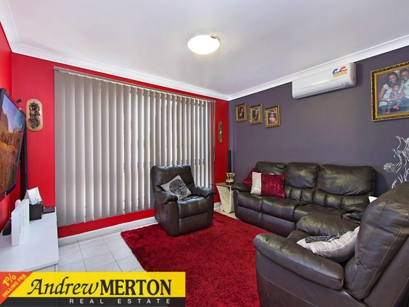 8/17-19 Douglas Road, Quakers Hill NSW 2763