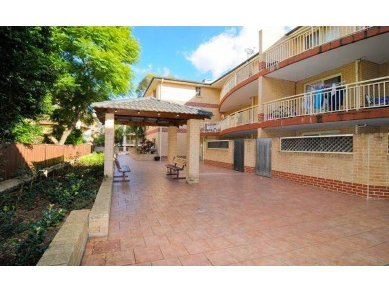 4/8-10 Fifth Avenue, Blacktown NSW 2148