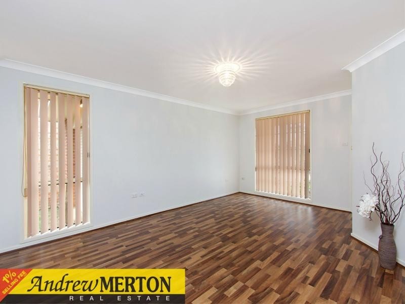 19 Glenview grove, Glendenning NSW 2761