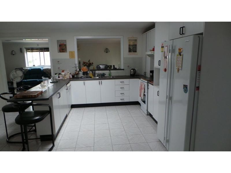 87 Railway Rd, Quakers Hill NSW 2763