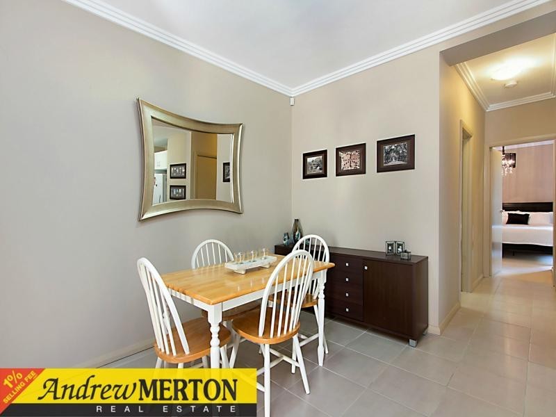 2/39-45 Lydbrook Street, Westmead NSW 2145