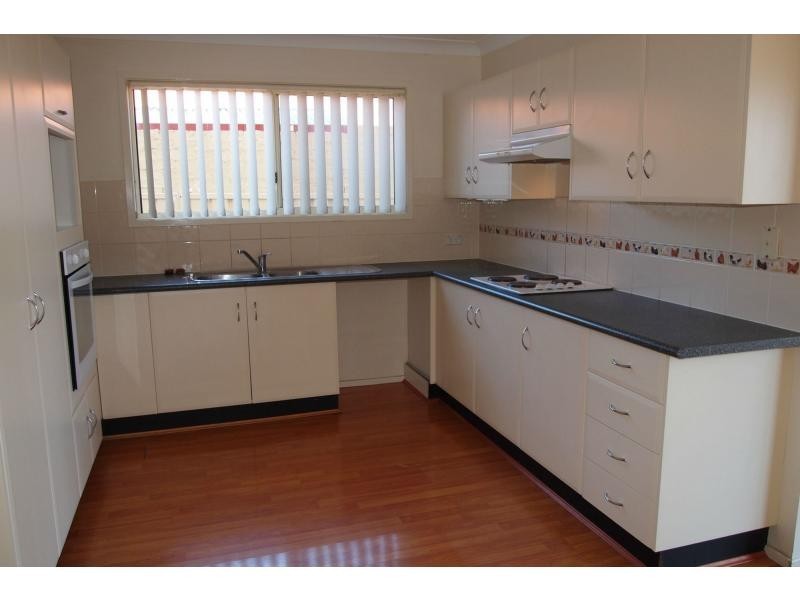 8A Sapphire Circuit, Quakers Hill NSW 2763