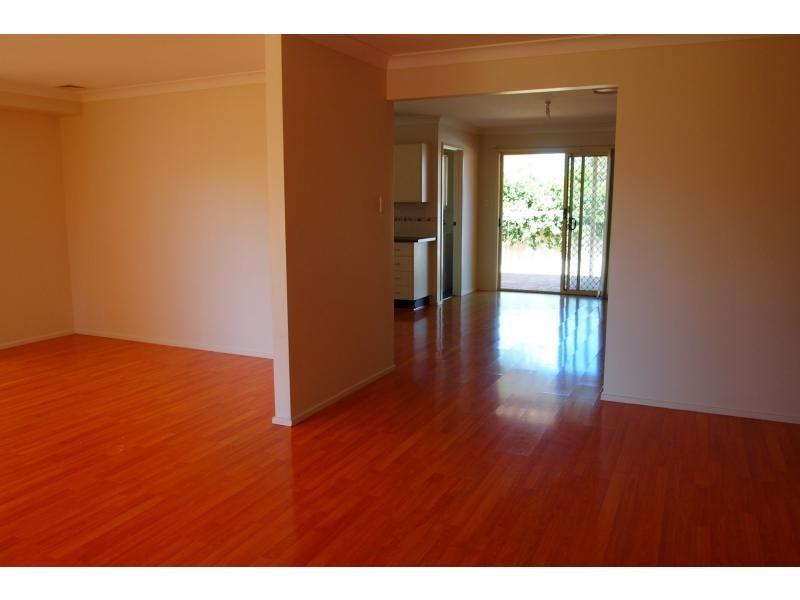 8A Sapphire Circuit, Quakers Hill NSW 2763
