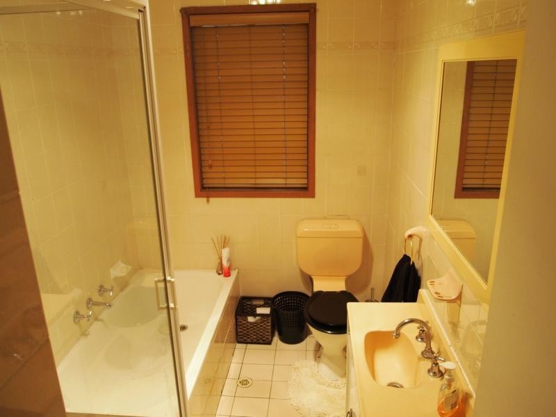 22 Elwood Crescent, Quakers Hill NSW 2763