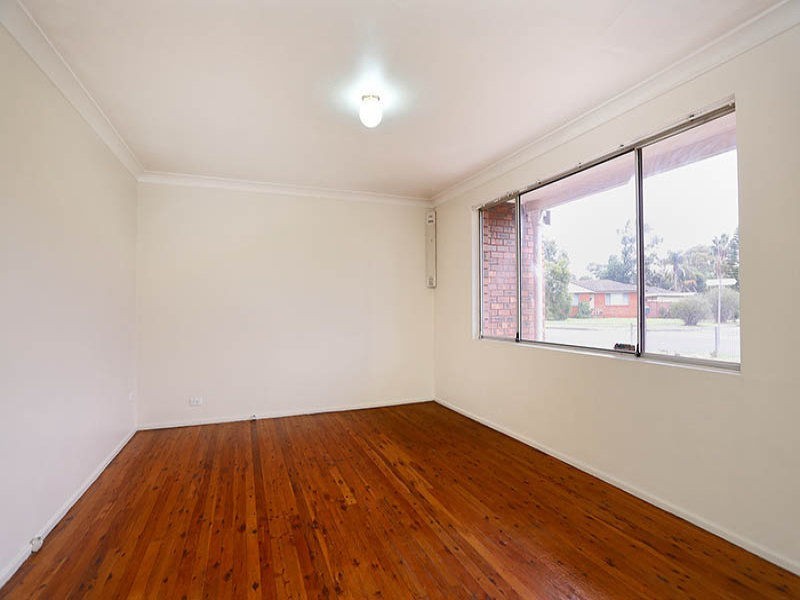 35 Lovegrove Drive, Quakers Hill NSW 2763