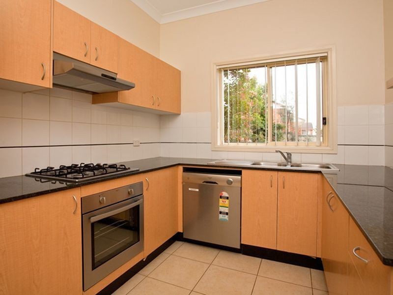 18/38 Hillcrest Road, Quakers Hill NSW 2763