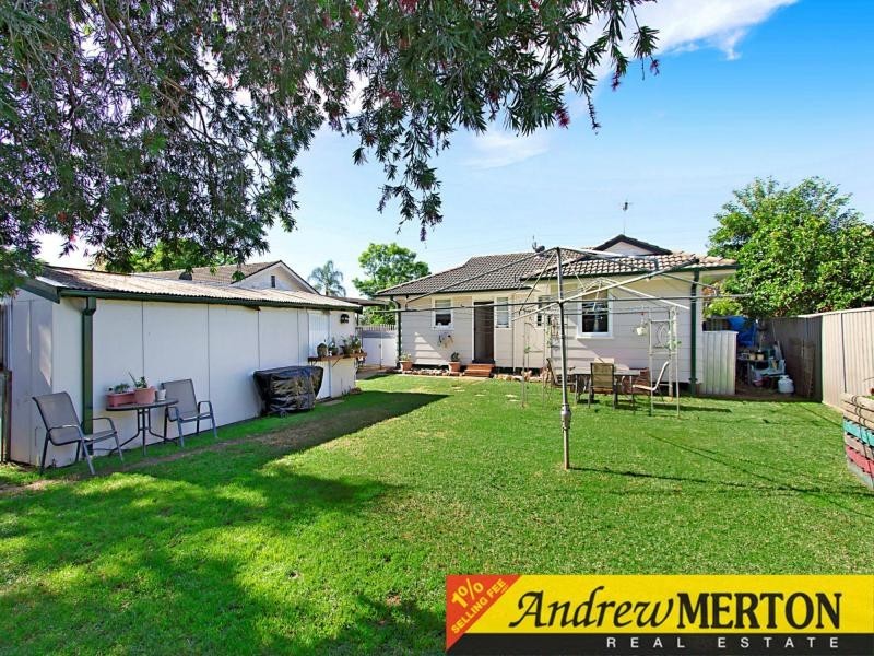42 Manila Road, Lethbridge Park NSW 2770